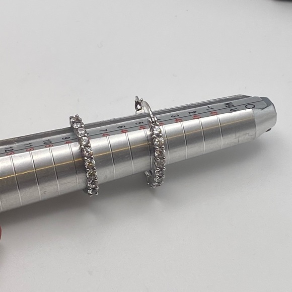 Hoop Earrings in Sterling Silver - Picture 4 of 4